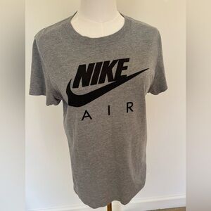 Nike Heather Gray Fitted Tee | Size Medium